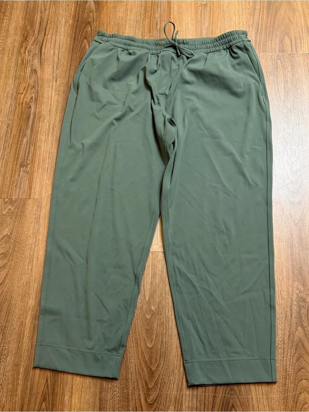 Lululemon Tapered-Leg Mid-Rise 7/8 Pant *Luxtreme Green Sz XL
